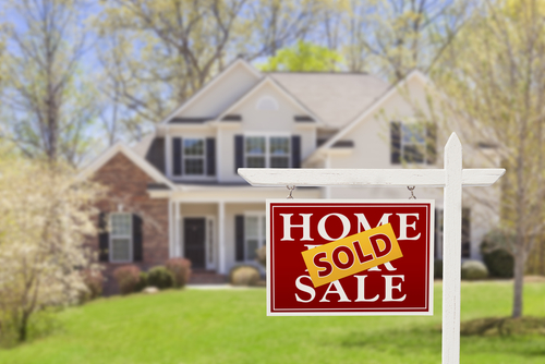 Tips to sell your home in buyers market